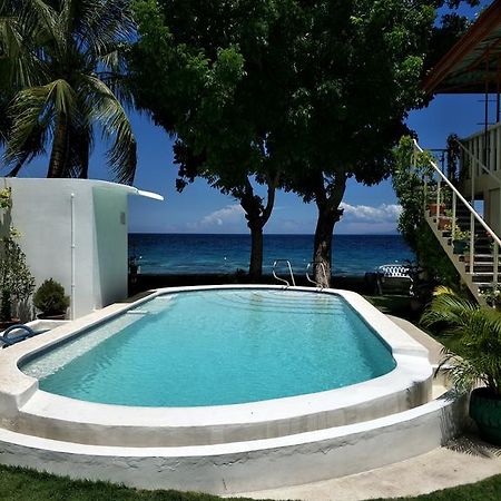 Anton'S Beach Resort Oslob Esterno foto