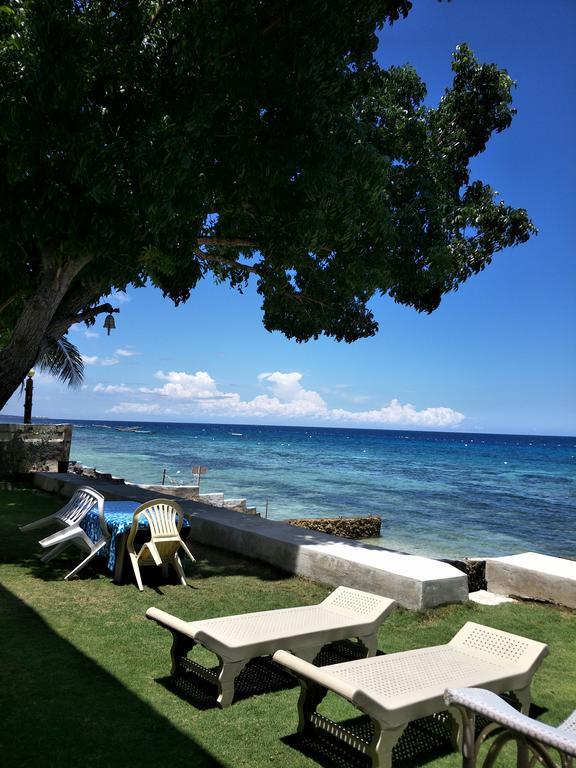 Anton'S Beach Resort Oslob Esterno foto
