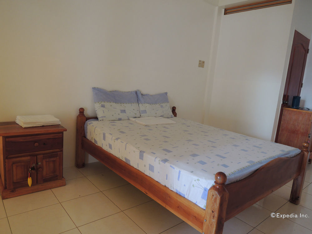 Anton'S Beach Resort Oslob Esterno foto